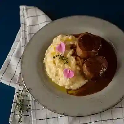Foto do prato Medalhão de Filé com Risoto Parmegiano
